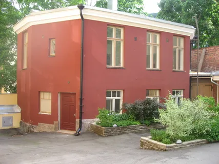 Korttelipiharakennus asunnoksi, Helsinki